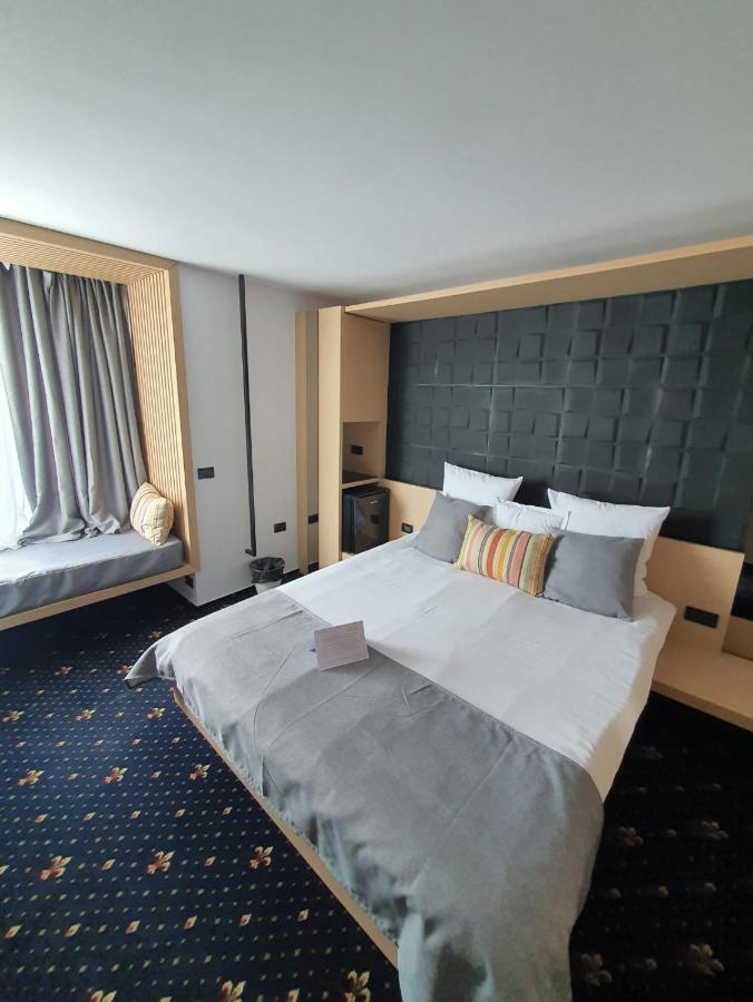 Aqvatonic Hotel - Steaua De Mare เอโฟริเอนอร์ด ภายนอก รูปภาพ
