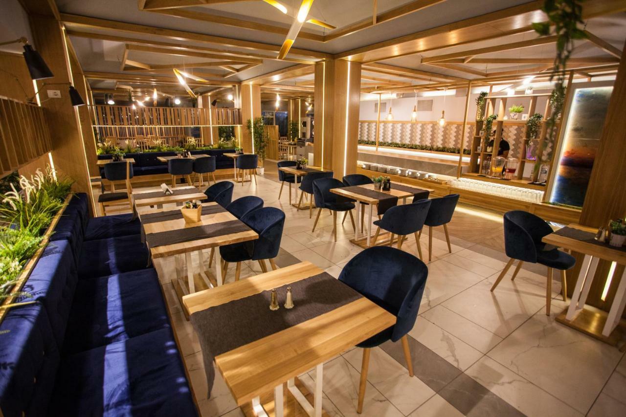 Aqvatonic Hotel - Steaua De Mare เอโฟริเอนอร์ด ภายนอก รูปภาพ