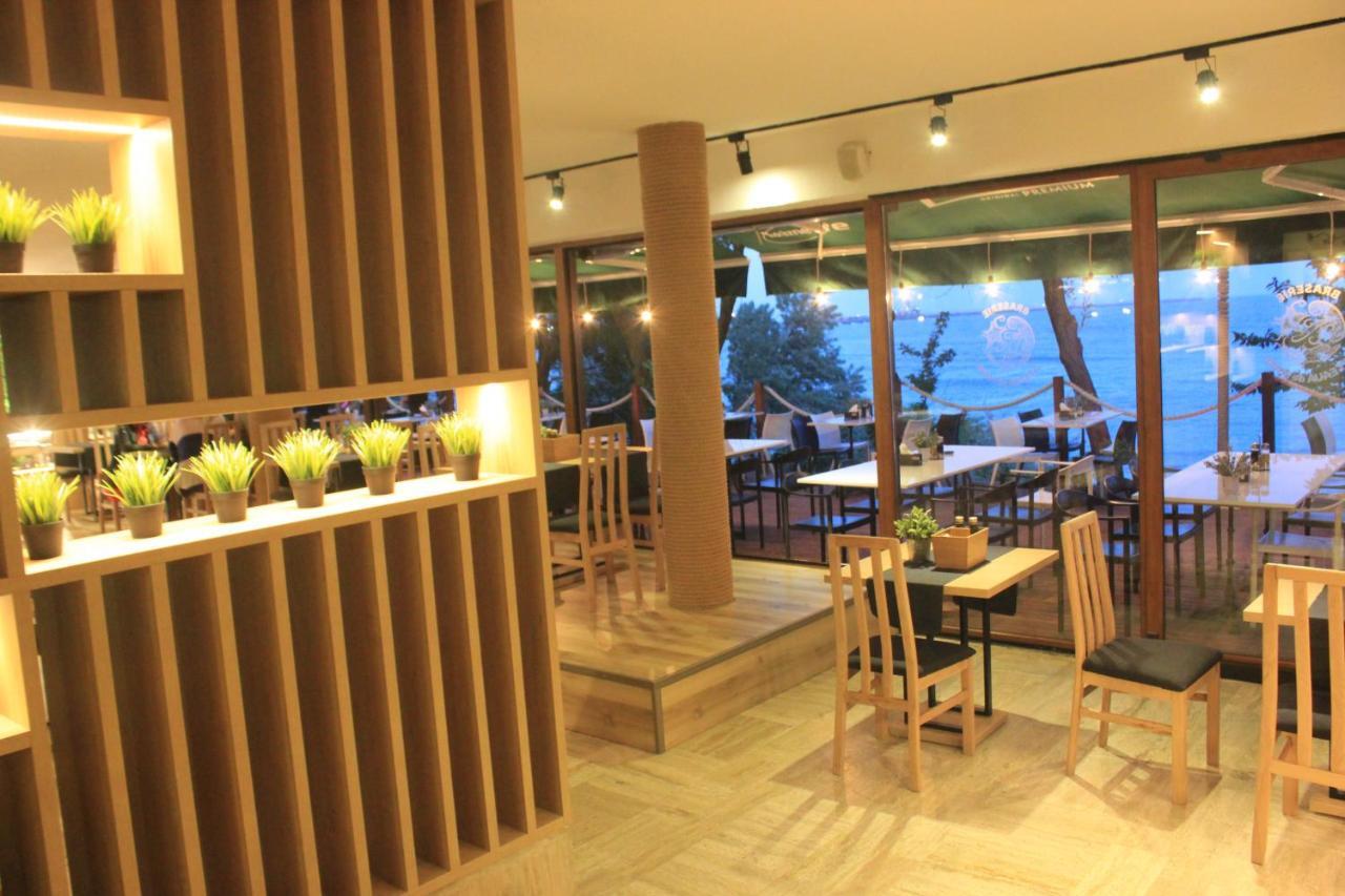 Aqvatonic Hotel - Steaua De Mare เอโฟริเอนอร์ด ภายนอก รูปภาพ